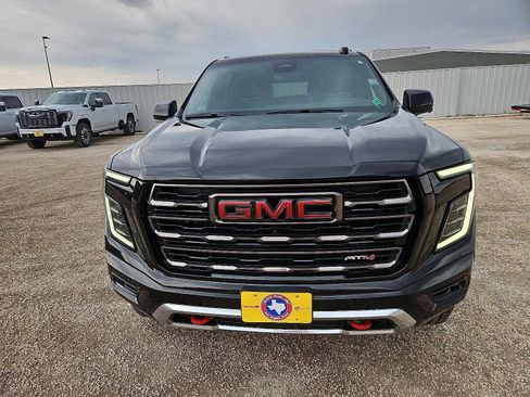 New 2026 GMC Yukon XL AT4 Ultimate w/ LPO, Illumination Package image 8