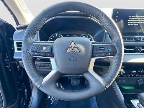 New 2025 Mitsubishi Outlander SE AWD/4WD image 11
