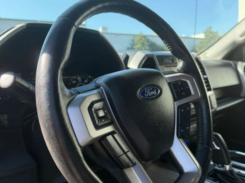 Used 2018 Ford F150 Lariat w/ Equipment Group 502A Luxury AWD/4WD image 20