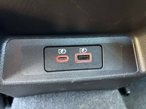 Used 2025 Nissan Altima 2.5 SV FWD image 22