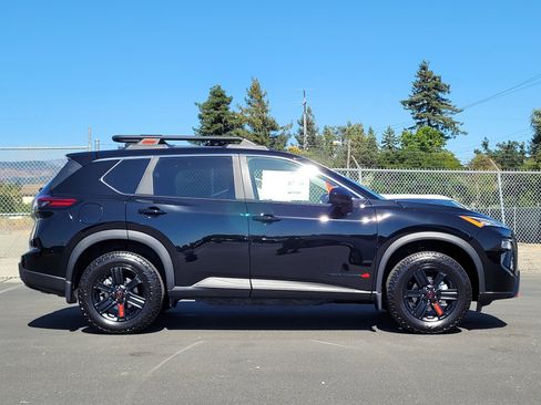 New 2026 Nissan Rogue SV AWD/4WD image 4