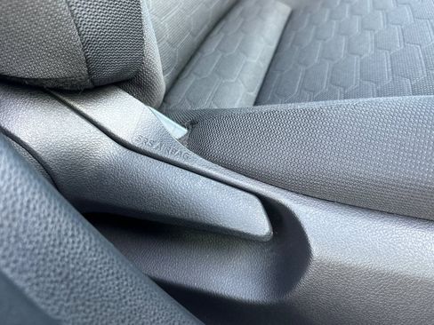 Used 2022 Toyota Corolla SE w/ SE Preferred Package image 23