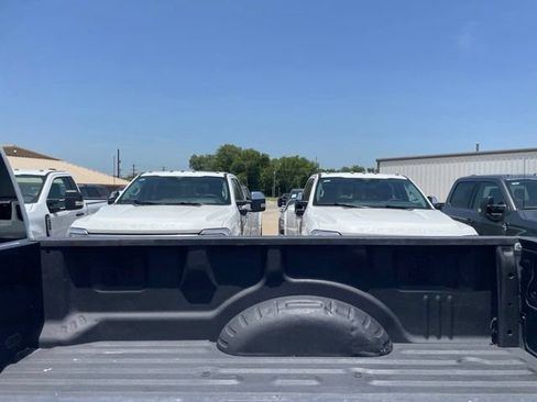 Used 2025 Ford F250 XLT AWD/4WD image 9