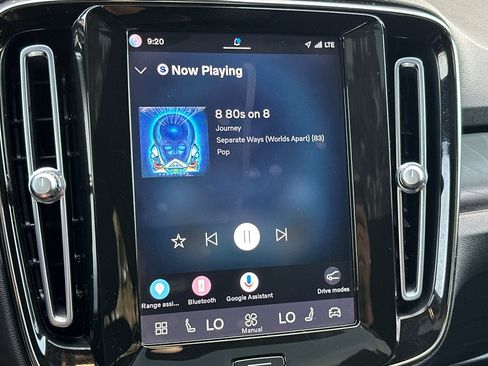 Certified 2023 Volvo C40 P8 Recharge Plus AWD/4WD image 21