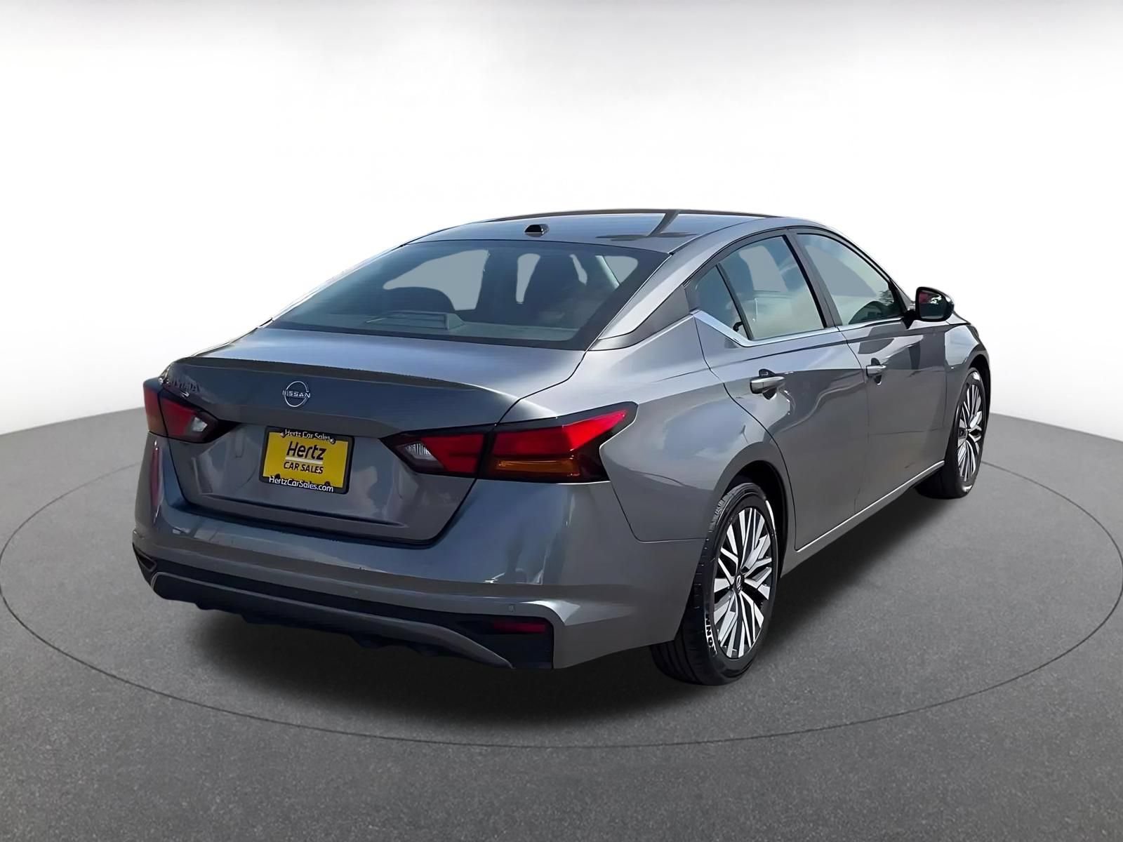 Used 2026 Nissan Altima 2.5 SV FWD image 13