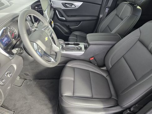 New 2026 Chevrolet Blazer LT w/ LPO, Black Grille Bar Package FWD image 15