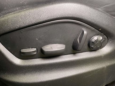 Certified 2025 Porsche Cayenne GTS AWD/4WD image 17