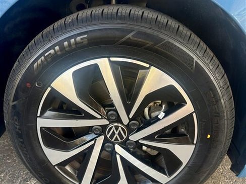 Used 2025 Volkswagen Jetta S FWD image 21