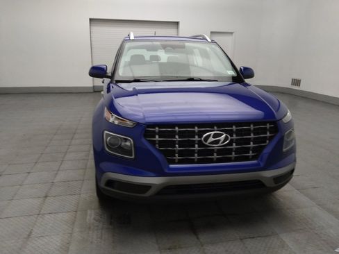 Used 2023 Hyundai Venue SEL FWD image 14