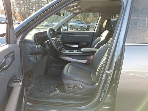 Used 2024 Kia EV9 Light image 17