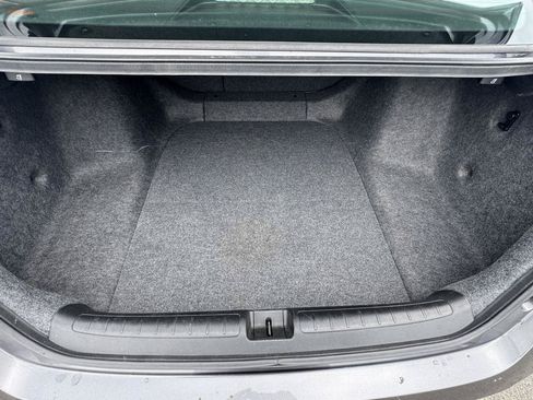 Used 2018 Honda Accord Sport image 10