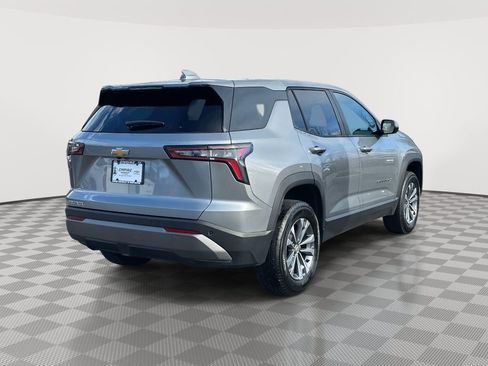 Used 2026 Chevrolet Equinox LT image 3