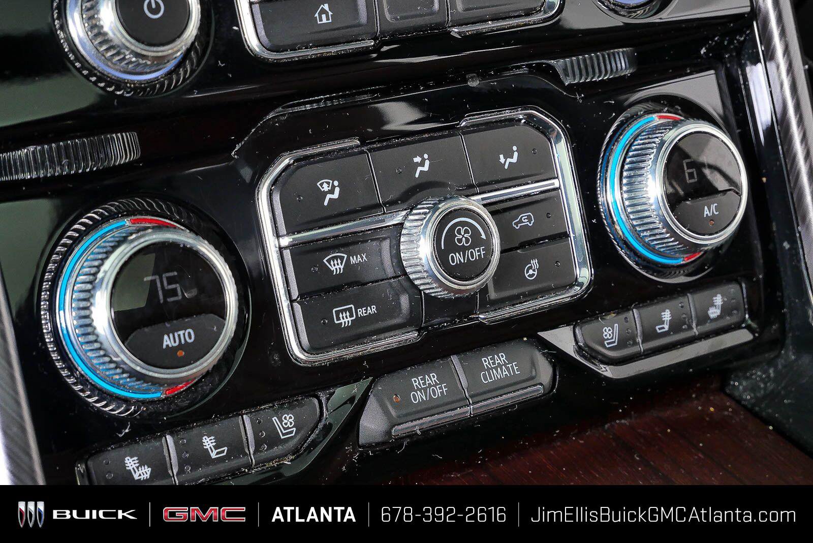 Certified 2023 GMC Yukon Denali Ultimate w/ LPO, Floor Liner Package AWD/4WD image 18
