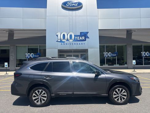 Used 2024 Subaru Outback Premium AWD/4WD image 56