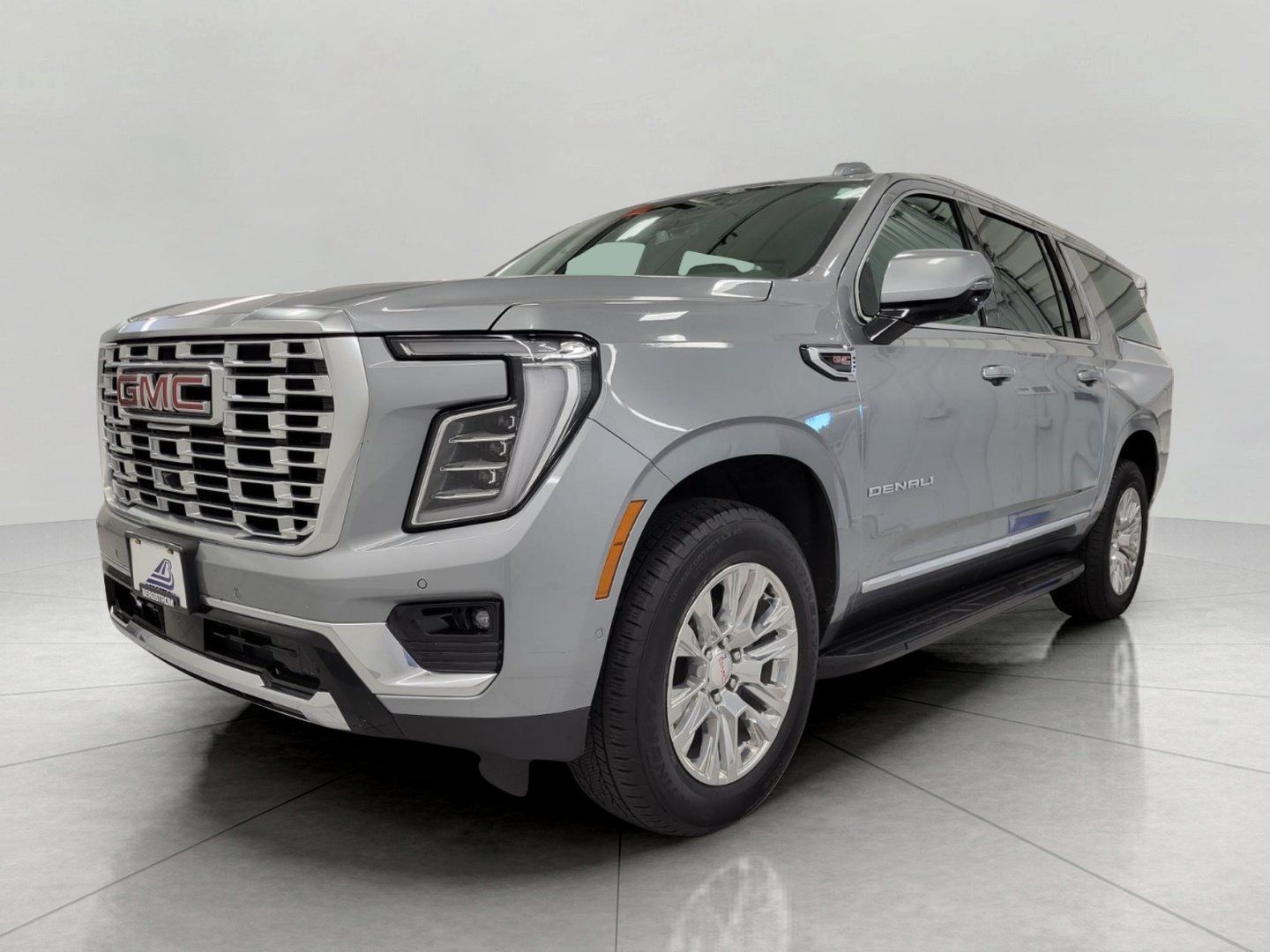 Used 2025 GMC Yukon XL Denali AWD/4WD image 40