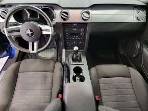 Used 2008 Ford Mustang GT RWD image 7