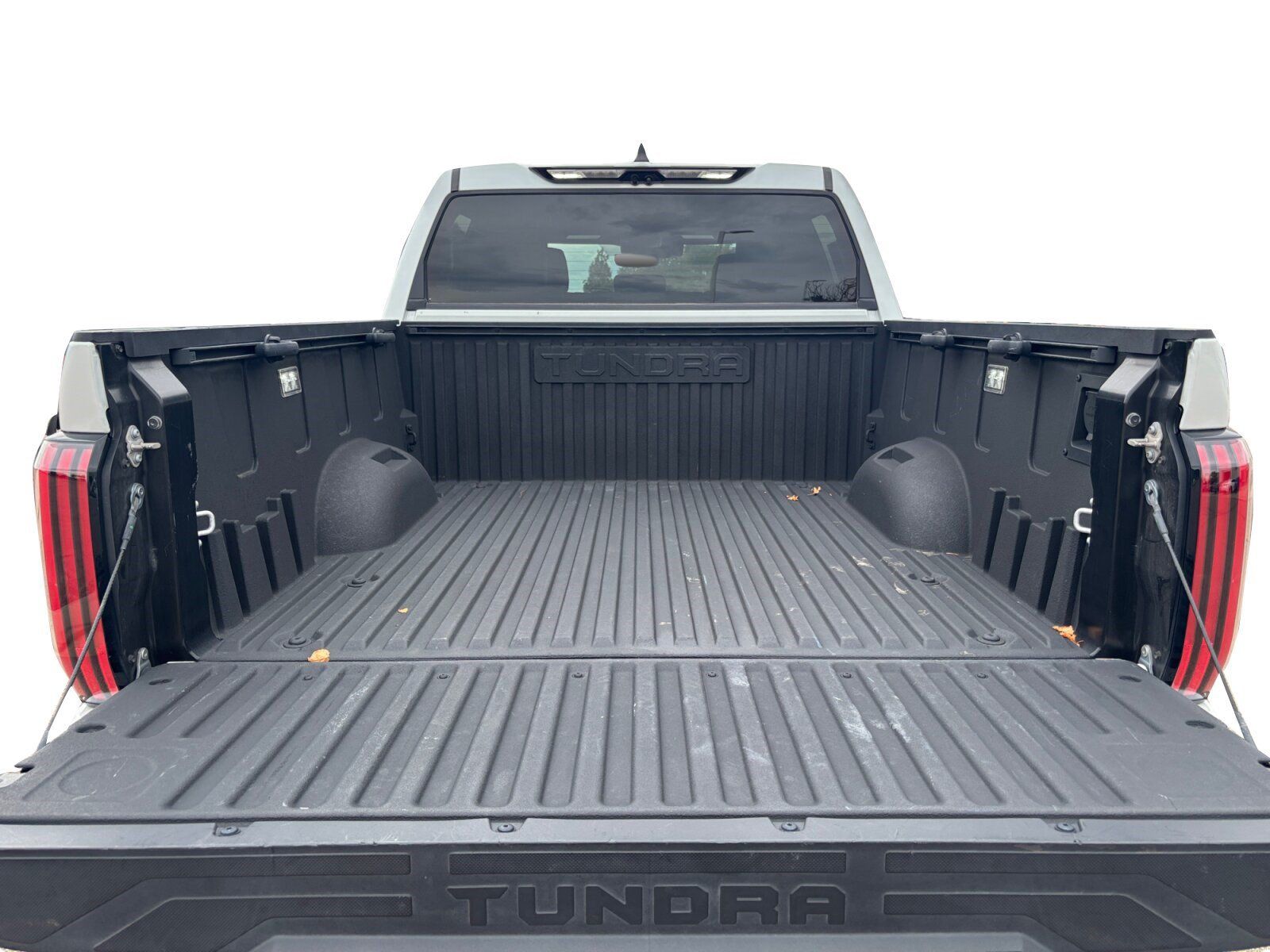 Used 2024 Toyota Tundra Platinum w/ TRD Off-Road Package AWD/4WD image 19