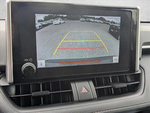 Used 2024 Toyota RAV4 XLE FWD image 13