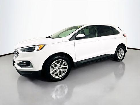 Used 2023 Ford Edge SEL image 5