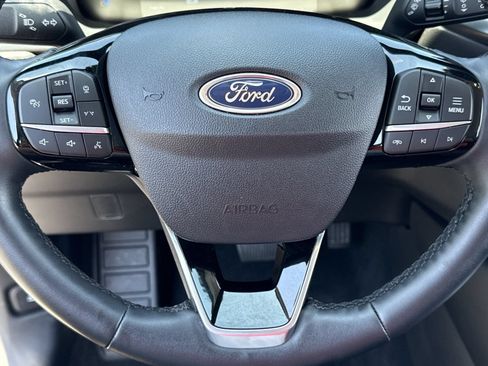 Used 2025 Ford Escape SE FWD image 10