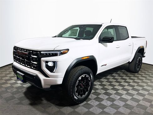 New 2026 GMC Canyon AT4 image 4