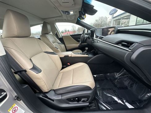 Used 2019 Lexus ES 350 w/ Premium Package image 25