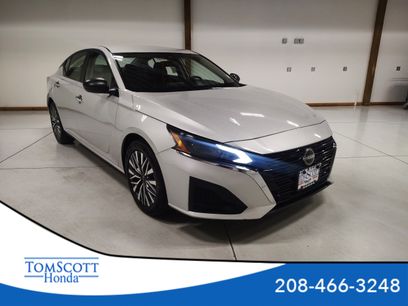 Used 2025 Nissan Altima 2.5 SV