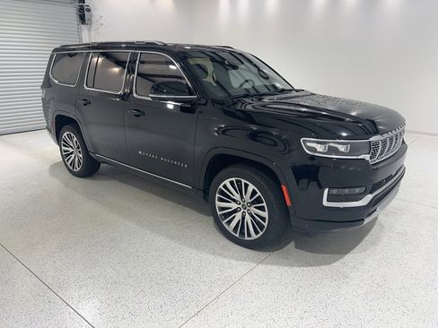 Used 2023 Jeep Grand Wagoneer Series III image 7