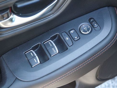 Used 2024 Honda HR-V Sport image 26