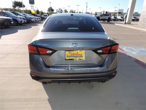 Used 2022 Nissan Altima 2.5 SR image 6