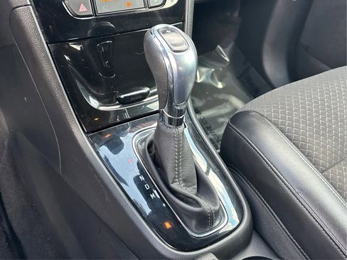 Used 2018 Buick Encore Preferred image 43