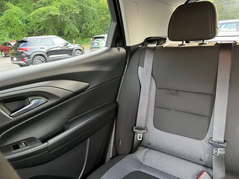 Used 2025 Chevrolet TrailBlazer LT FWD image 53