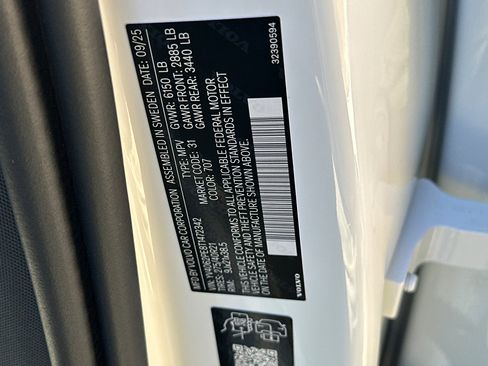 New 2026 Volvo XC90 B6 Plus image 24