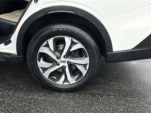 Used 2022 Subaru Outback Limited image 19