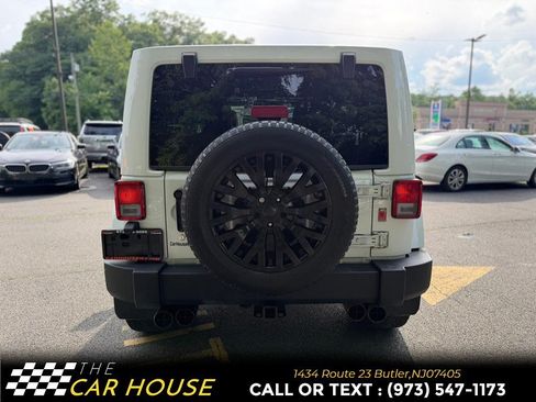 Used 2013 Jeep Wrangler Unlimited Sahara w/ Dual Top Group AWD/4WD image 7