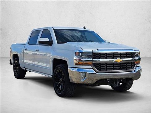 Used 2017 Chevrolet Silverado 1500 LT w/ Texas Edition RWD image 3