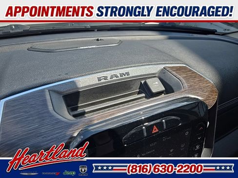 Used 2019 RAM 1500 Laramie AWD/4WD image 62