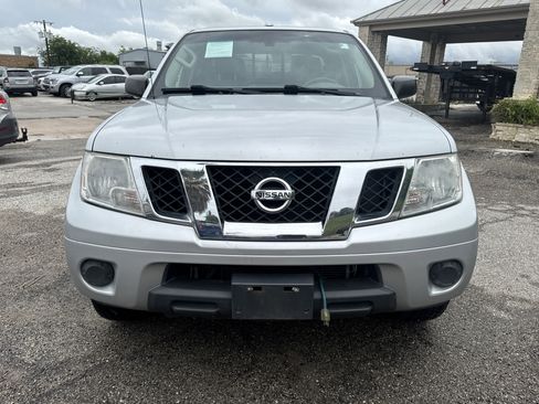 Used 2017 Nissan Frontier SV AWD/4WD image 8