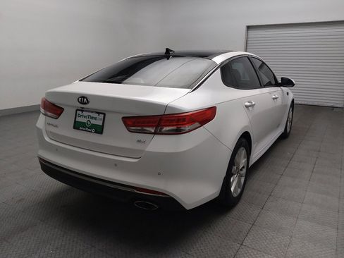 Used 2017 Kia Optima EX w/ Premium Package FWD image 9