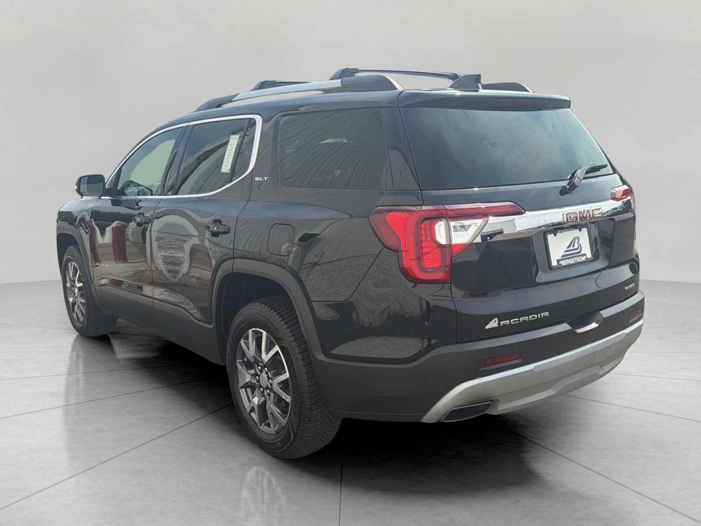 Used 2023 GMC Acadia SLT AWD/4WD image 20