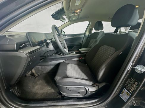 Used 2025 Kia K5 LXS image 13