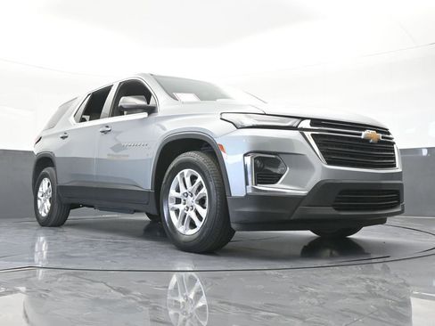 Used 2023 Chevrolet Traverse LS FWD image 60