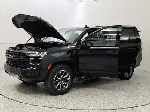 Used 2023 Chevrolet Tahoe Z71 w/ Luxury Package AWD/4WD image 10