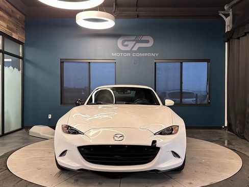 Used 2021 MAZDA MX-5 Miata RF Grand Touring image 8