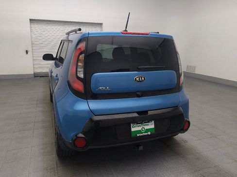 Used 2016 Kia Soul + w/ Designer's Package FWD image 6