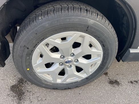 Used 2023 Subaru Forester image 4