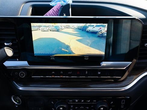 Used 2022 Chevrolet Silverado 1500 RST image 14