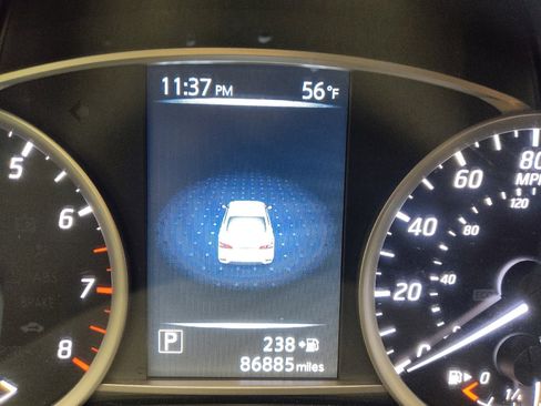 Used 2017 Nissan Sentra SV FWD image 23