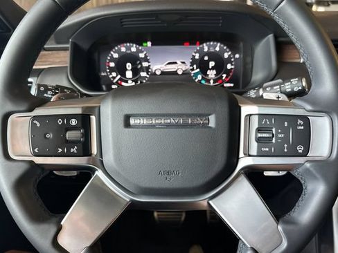 Certified 2025 Land Rover Discovery Dynamic SE AWD/4WD image 22