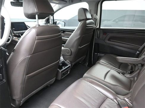 Used 2019 Honda Odyssey Elite image 2